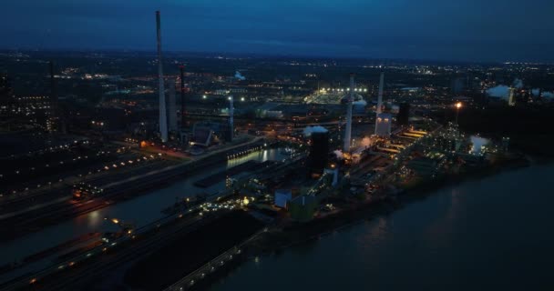 科克雷什威尔根钢铁厂的空中无人机图像 德国杜伊斯堡的钢铁工业 — 图库视频影像