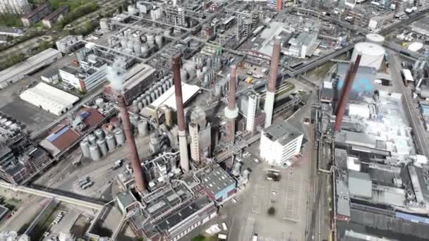 Almanya Düsseldorf Taki Ikonik Tüketici Malları Fabrikasının Bacaları Kimya Fabrikası — Stok video