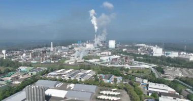 Hurth, Kuzey Rhein Westphalia, Almanya, 9 Mayıs 2024: Hurth, Almanya 'da kimyasal üretim endüstrisi. Hava Genel Görünümü