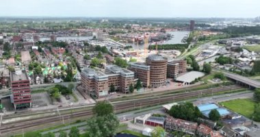 Zaandam, Kuzey Hollanda, Hollanda, 24 Haziran 2024: Ahold Delhaize N.V. Genel Merkezi, çok uluslu özel.