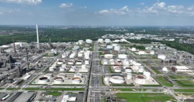 Petrokimya petrol endüstrisi. Kimyasal endüstriyel park. Hava aracı görünümü,
