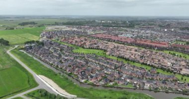 Yeni yerleşim alanı, Assendelft, Hollanda 'da modern konutlar.