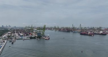 Singapur, Pasir Panjang terminali, Singapur, 5 Temmuz 2024: Pasir Panjang konteyner terminali. Hava görünümü.