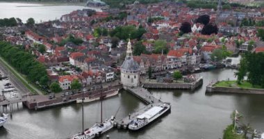 De Hoofdtoren, Hoorn 'daki anıt, Kuzey Hollanda, Hollanda. Hava görünümü.