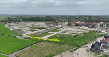 Konut inşaat banliyösü, hava manzaralı. Hollanda 'da..