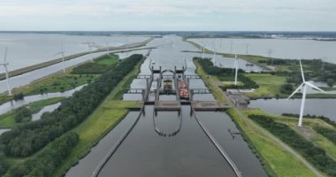 İç nakliye, kanallar, Rhine Scheldt Kanalı. Hollanda 'nın Infrastrucutre' ı. Hava aracı görünümü.
