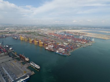 Laem Chabang, Changwat Chonburi, Tayland, 27 Haziran 2024: Laem Chabang sanayi ve ticari liman, konteynırlar ve lojistik Tayland.