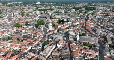 Sint Gertrudiskerk, Bergen Operasyonu Zoom, Hollanda 'da, hava aracı görüntüsü.