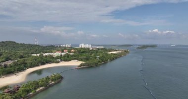 Sentosa adasında kumsal, SIngapore 'da, insansız hava aracı videosu.