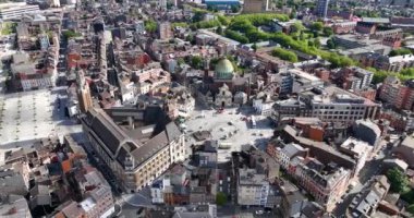 Charleroi, Place Charles II, Belçika, şehir, kasaba, Square Aerial drone şehri genel görünümü