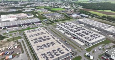 Dudelange, Esch, Lüksemburg, 11 Eylül 2024: Dudelange 'de hava aracı, Esch, Lüksemburg' daki iş ve sanayi parkları.