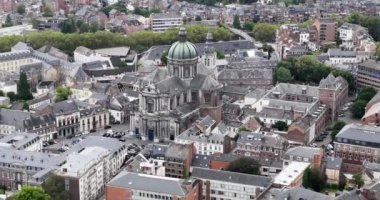 Namur, Belçika, şehir merkezi genel görünümü, kentsel çevre.