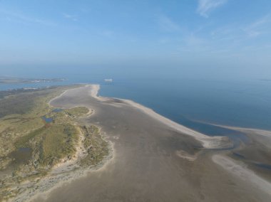 Teksas, Hollanda, kum tepeleri ve kumsaldaki kumsalın insansız hava aracı görüntüsü..