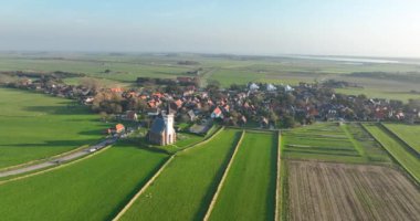 Den Hoorn, Dutch Wadden adasındaki Texel 'de. Küçük Den Hoorn Kilisesi.