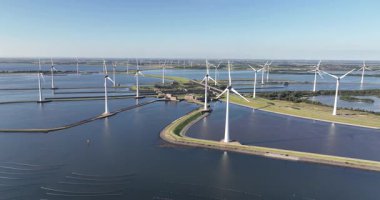 Delta Works, Krammersluizen, Krammer 'in hava manzarası Zeeland, Hollanda' da kilitleniyor..