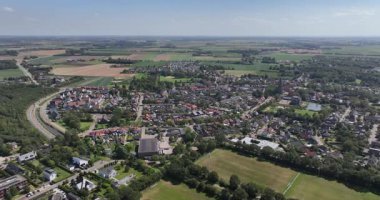 Oostkapelle, Hollanda, Zeeland 'de küçük bir köy. Zeeland 'de eğlence ve turizm. Kentsel çevre