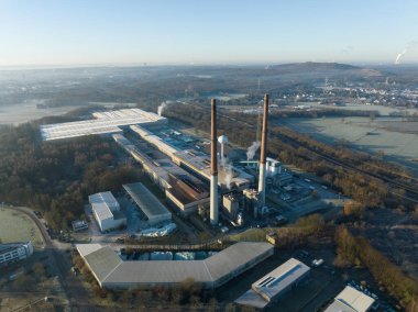 Cam, Almanya ve Gladbeck 'i geri dönüşüme sokan bir endüstriyel alanın havadan görüntüsü.