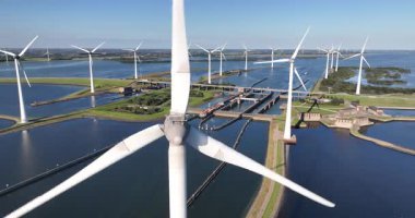 Delta Works, Krammersluizen, Krammer 'in hava manzarası Zeeland, Hollanda' da kilitleniyor..