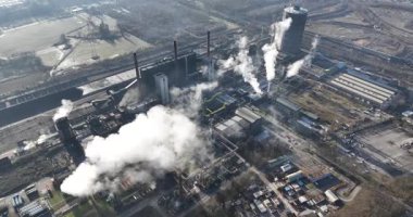 Bottrop, kola fabrikası, ağır sanayi, metal endüstrisi, kokain fabrikası. Almanya.