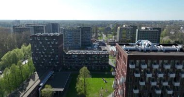 Uilenstede, öğrenci bölgesi, öğrenci evleri, Hollanda, Amstelveen 'deki kampüs. Hava görünümü