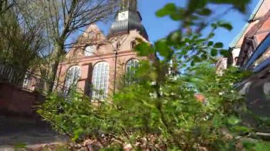 Almanya, Stade 'de yürüyorum. Küçük tarihi şehir merkezi. Şehvetli sokaklar.