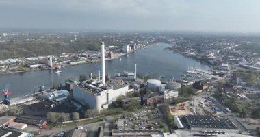 Flensburg, Almanya 'nın enerji santrali, Danimarka sınırına yakın. Enerji, enerji üretimi, Flensburg Kraftwerk, gaz ve kömür ve biyokütle ve petrol santrali.