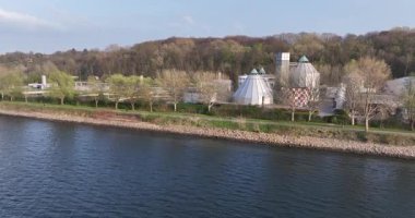 Almanya, Flensburg 'daki atık su arıtma tesisi. Hava görünümü.