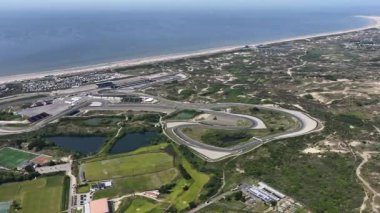 Zandvoort yarış pisti, formül etkinliği, Hollanda kıyıları boyunca Motorsporları ve araba sporları. Hava aracı görünümü.