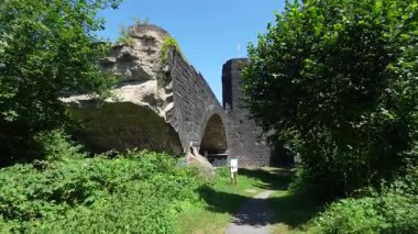 Remagen Köprüsü, Ludendorff Köprüsü, Remagen Köprüsü, İkinci Dünya Savaşı Anıtı. Ren nehri. Almanya. Temel bakış açısı.