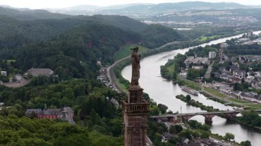 Marian Sütun Mariensaule Trier, Almanya 'da, heykel, şehir simgesi, ve ufuk çizgisi bir parçası, hava manzarası