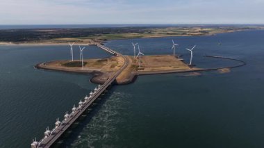 Neeltje Jans, Delta işleri, rüzgar türbinleri, alternatif enerji, sel engelleri. Oosterscheldekering Hava Videosu