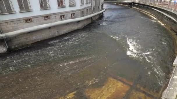 Rzeka Ohre Carlsbad Miasto Karlowe Wary Poniżej Gniazdka Fontana Vridla — Wideo stockowe
