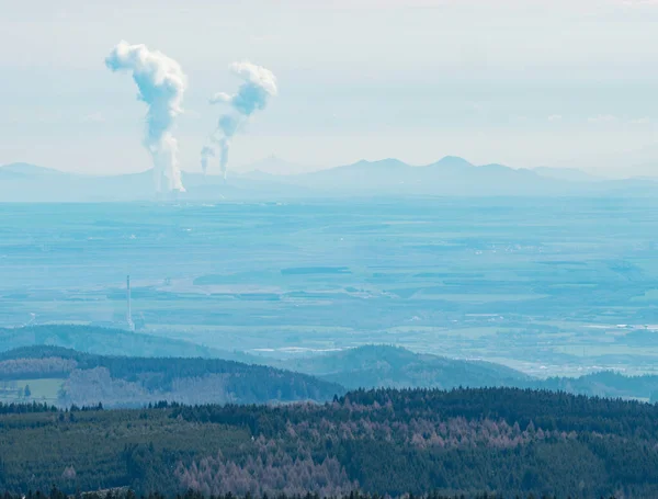 Erzgebirge Tschechien Rauchende Chemiefabriken Und Kraftwerksschlote Ökologische Belastung — Stockfoto