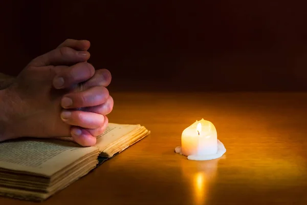 Religious Concepts Young Payer Prayed Bible Room Lit Old Candle — Stock Photo, Image