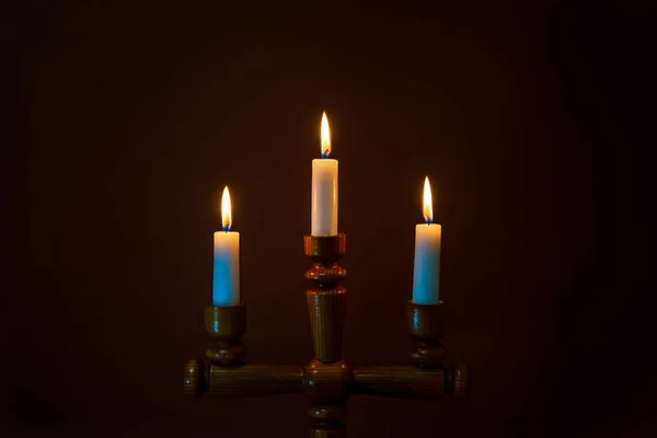 Plamen Svíčky Tmavém Pozadí Symbol Modlitby Vzpomínky Náboženské Pojetí — Stock fotografie