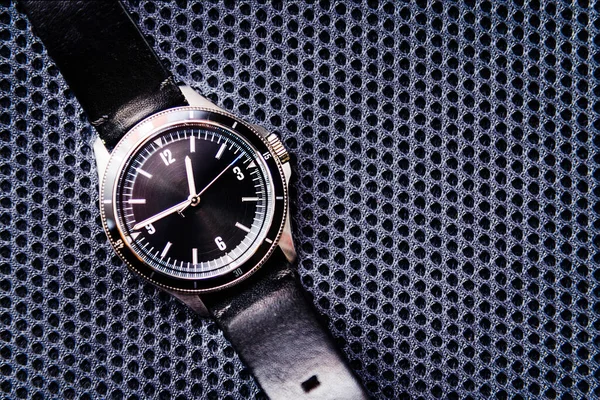 Wrist Watch Shot Closeup Plan Modern Mens Watch Stainless Steel — Stock Photo, Image
