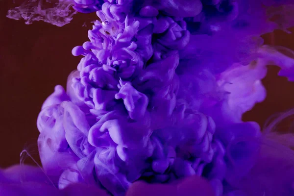 Kropla Płynu Malować Wodę Wybuch Jasnoróżowy Niebieski Fioletowy Kolor Atrament — Zdjęcie stockowe