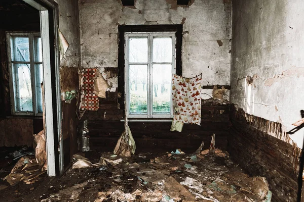 Casa Vieja Abandonada Necesita Mejorar Hogar Interior Necesidad Reparación Renovación — Foto de Stock