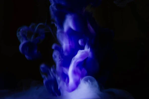 Tintavíz Felrobbant Fantázia Felhők Fluoreszkáló Gyöngy Kék Lila Színű Fény — Stock Fotó