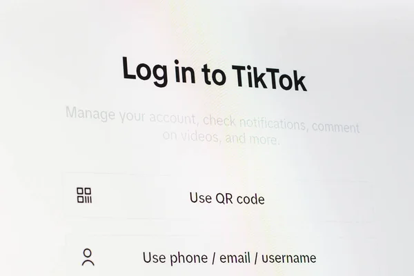 Tektokにログインします アプリのアイコン 近代的な画面に表示されるロゴ Telsiai リトアニア 2023 — ストック写真