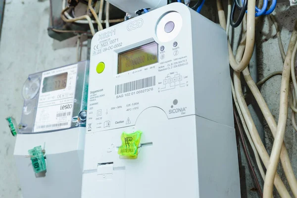 Smart Electric Power Meter Counter Measuring Power Usage Close Modern — Stock fotografie