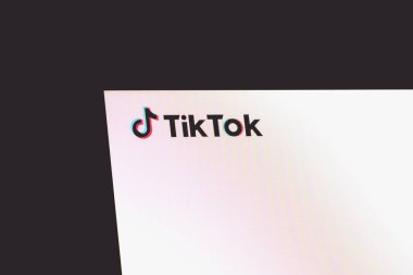 TikTok logosu, uygulama simgesi, logo modern ekranda görüntülendi. Telsiai, Litvanya 07-05-2023.