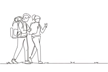 Sırt çantalı ve haritalı çiftlerin erkek yürüyüşü yaptığı bir çizgi açık havada seyahat ediyor. Seyahat, keşif, yürüyüş turları. Turizm, doğadaki maceralar. Tek çizgi çizme tasarım vektörü