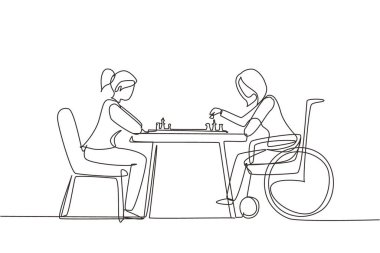Tekerlekli sandalyedeki engelli kadının arkadaşıyla satranç oynadığı tek satır. Sosyal adaptasyon, hobi, hoşgörü, kapsayıcı, erişilebilirlik ve çeşitlilik sahibi insanlar. Devamlı çizgi çizim tasarım vektörü