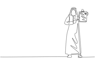 Aralıksız tek sıra halinde elinde panolarla duran ofis çalışanları. Resmi kıyafetli adam. Genç Arap iş adamı düz stil çizgi film karakteri. Tek çizgi çizimi tasarım vektörü grafik çizimi