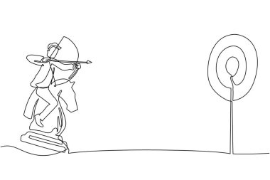 Tek sıra halinde, okçuluğu elinde tutan bir işadamı, satranç taşı sürerken hedef alıyor. Stratejik bir kavram. Başarılı bir işletme yöneticisi. Tek çizgi çizimi tasarım vektörü grafik çizimi