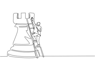 Tek sıra halinde işadamı merdivenle dev bir satranç taşına tırmanıyor. İş stratejisi ve pazarlama planı. İş konseptinde stratejik bir hamle. Bir çizgi çizimi tasarım vektörü illüstrasyonu