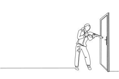 Tek sıra halinde iş kadını kapı koluna silah doğrultuyor. İş çığır açan mücadele. Başarma gücü. Kapalı kapıyı aç. Modern sürekli çizgi tasarımı grafik vektör çizimi
