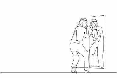 Yansıma aynasında yüzünü tutan Arap işadamını çizen tek sıra. Adam tıraş sonrası tıraş sonrası sakallara losyon sürüp aynaya bakıyor. Bir çizgi çizimi grafik tasarım vektörü