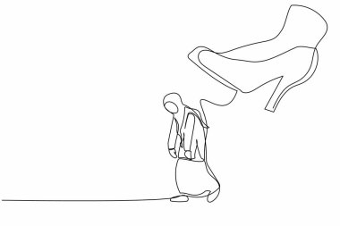 Sürekli mutsuz bir Arap iş kadınının, yüksek topuklu ayakkabılarla evden kovulmasına neden olan bir çizgi. Stres çalışanı kovuldu ve kovuldu. Tek çizgi çizimi tasarım vektörü grafik çizimi